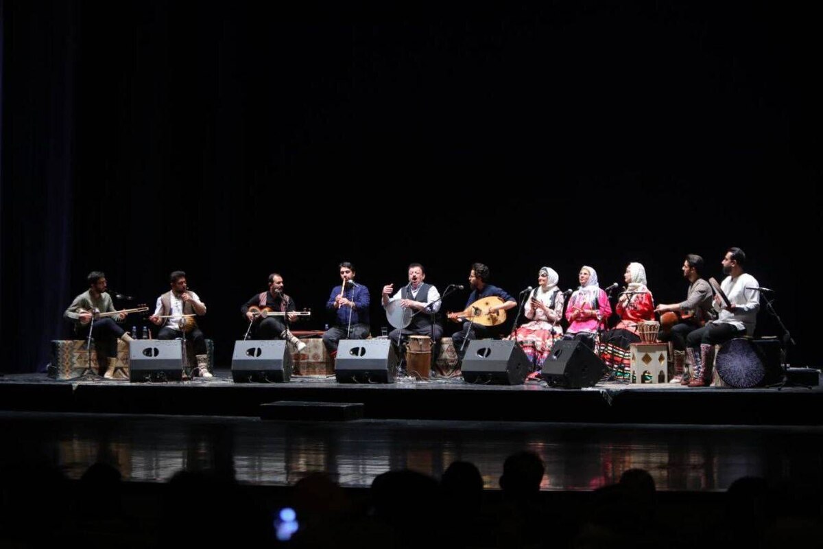 نغمه‌های گیلانی با اجرای «گیل و آمارد» در تالار وحدت می‌پیچد