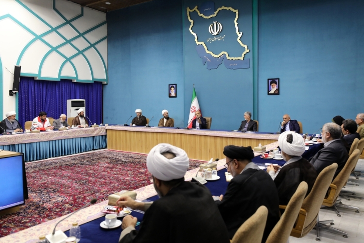 پزشکیان: مسجد و امامان جماعت باید طبیب روحانی افراد باشند