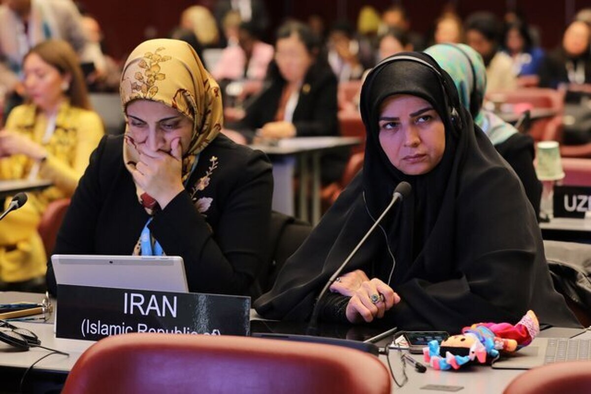 آزاد: زنان ایرانی الهام‌بخش‌ترین زنان دنیا هستند