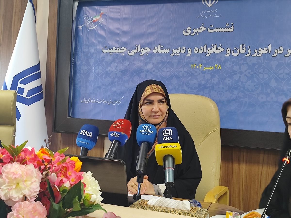 کنشگران اصلی تمدن اسلامی / زنان فرهنگی ستون نظام تعلیم و تربیت هستند