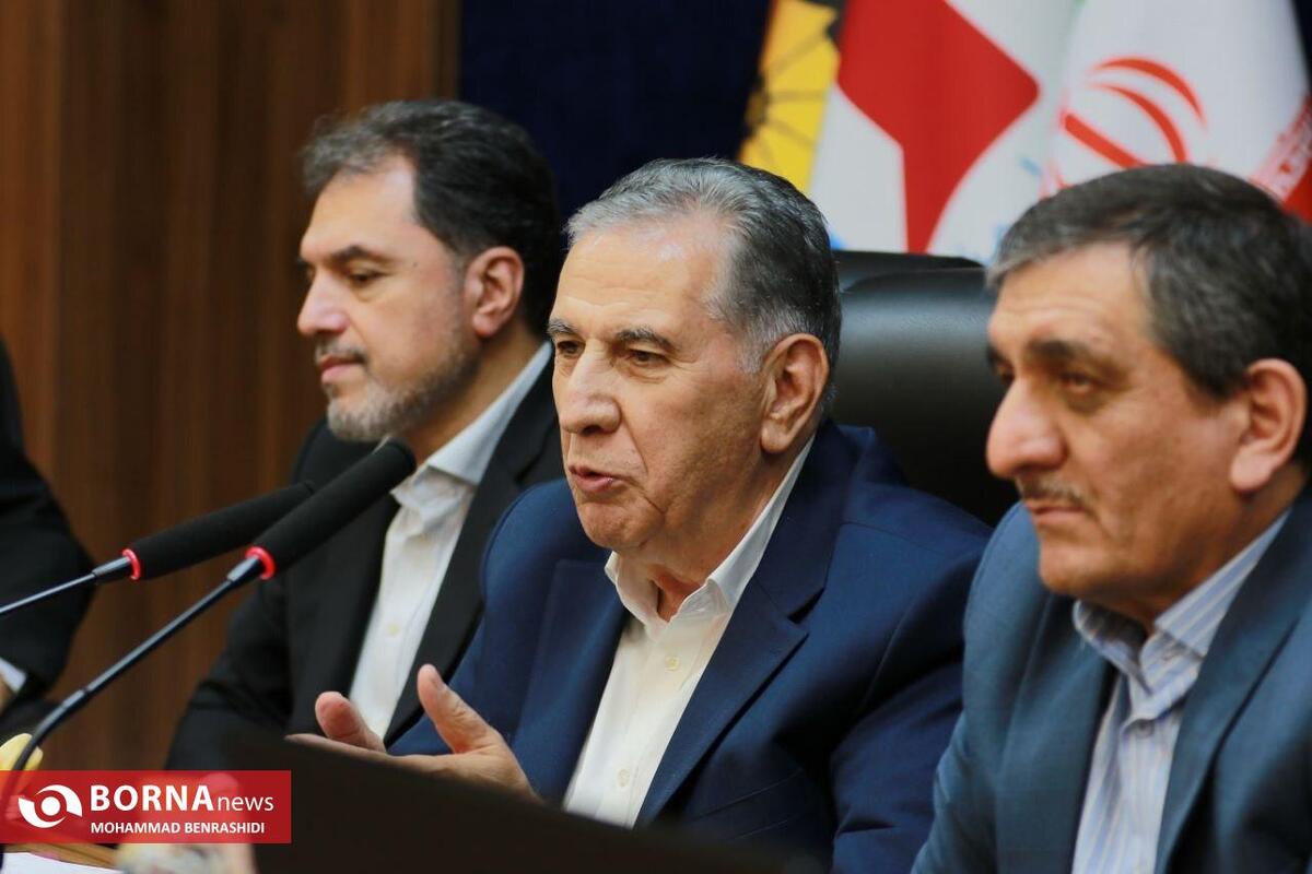 رییس اتاق ایران: آماده همکاری برای توسعه اقتصادی نمایشگاهی و گردشگری خوزستان هستیم / توسعه خوزستان محور رشد اقتصاد ملی و صادرات غیرنفتی کشور است