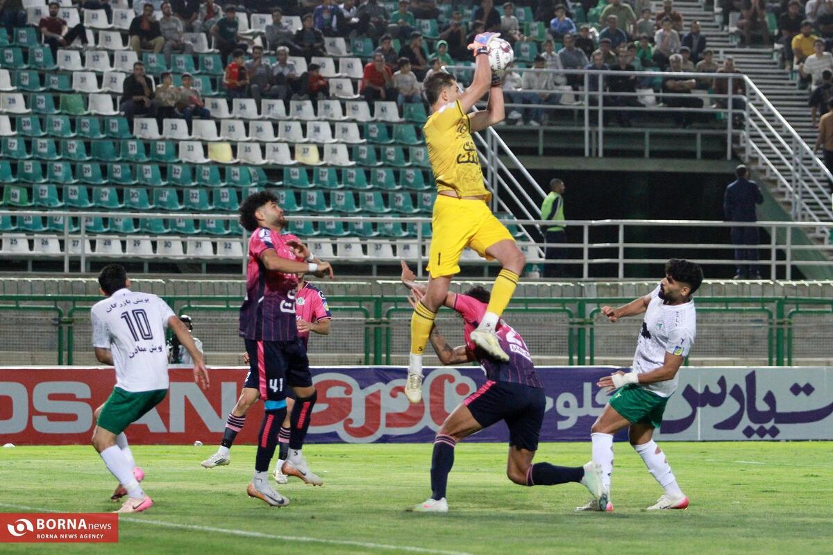 آماری که لیگ برتر را فقیر کرد/ هفته فقر گل مبارک!