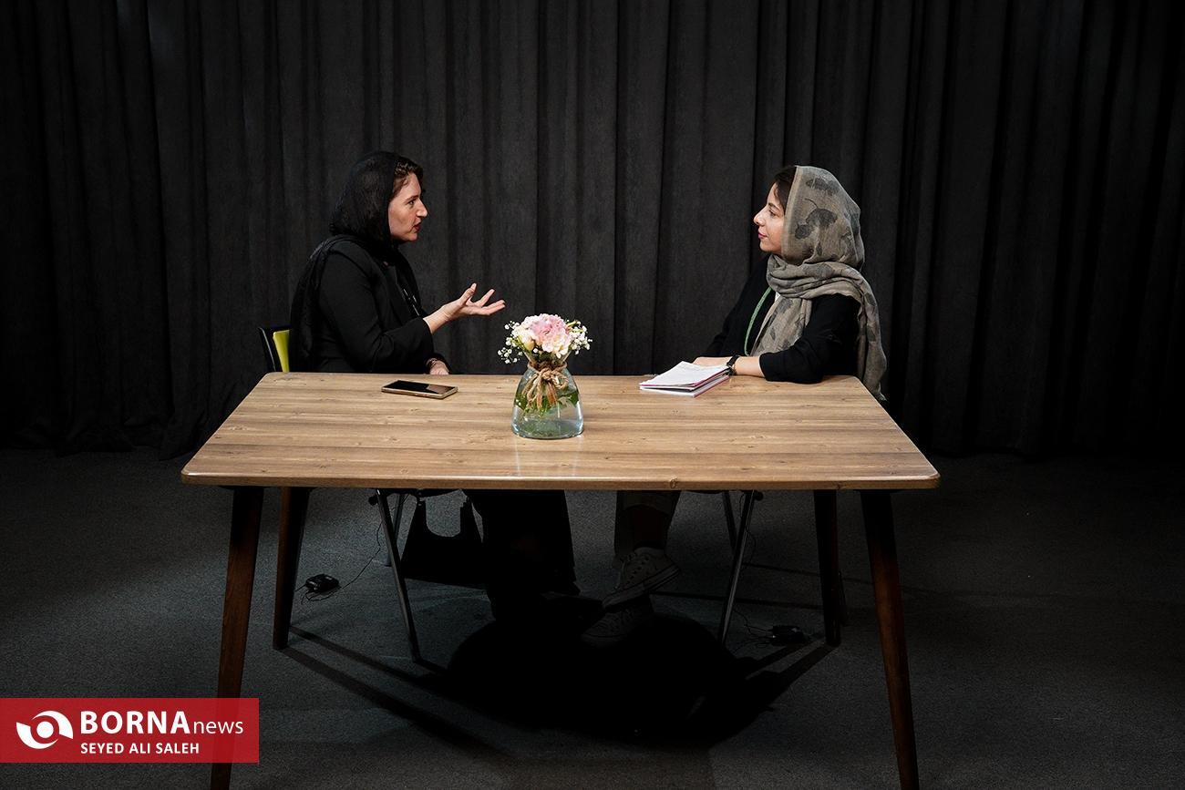 نوشین مسعودیان: نوشین مسعودیان: