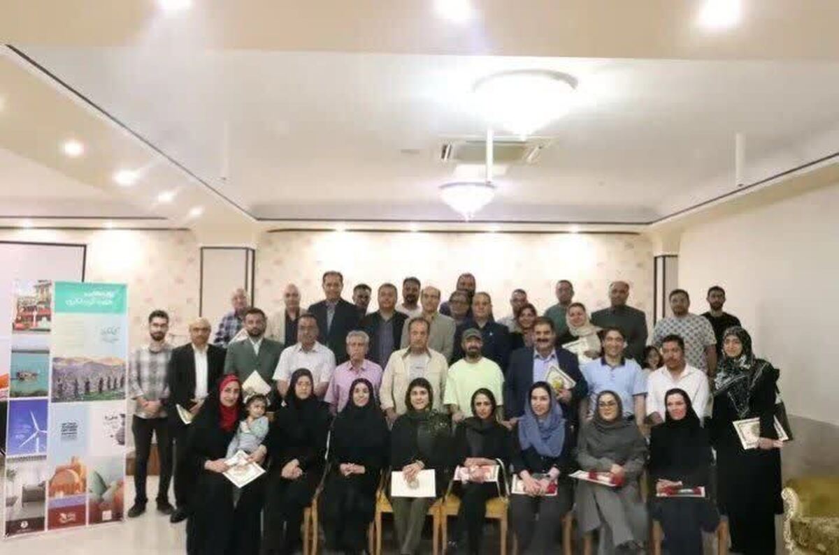 نشست صمیمی فعالان گردشگری شهرستان سمنان برگزار شد 