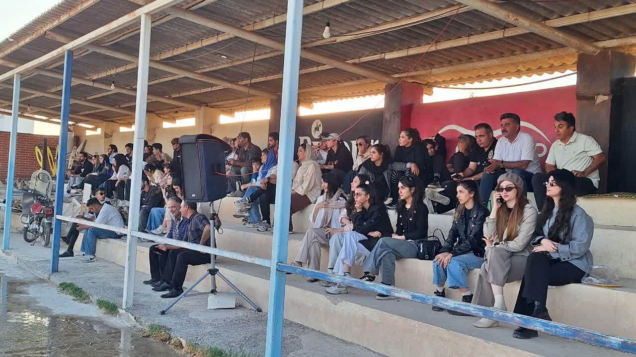 سوارکار نونهالی که می خواهد جهانی شود/ دلسا طاهرخانی سوارکاری که می تواند مدال آور شود