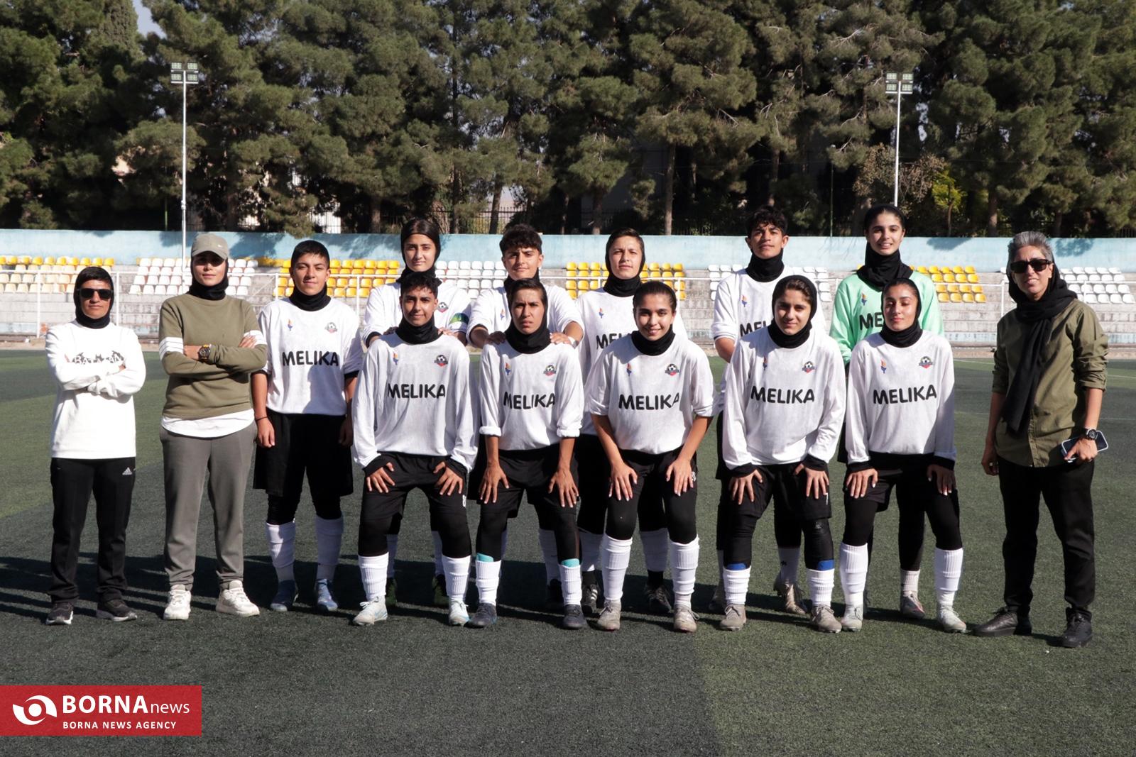 شکست خانگی بانوان فارسی در مقابل ایستا البرز شکست خانگی بانوان فارسی در مقابل ایستا البرز