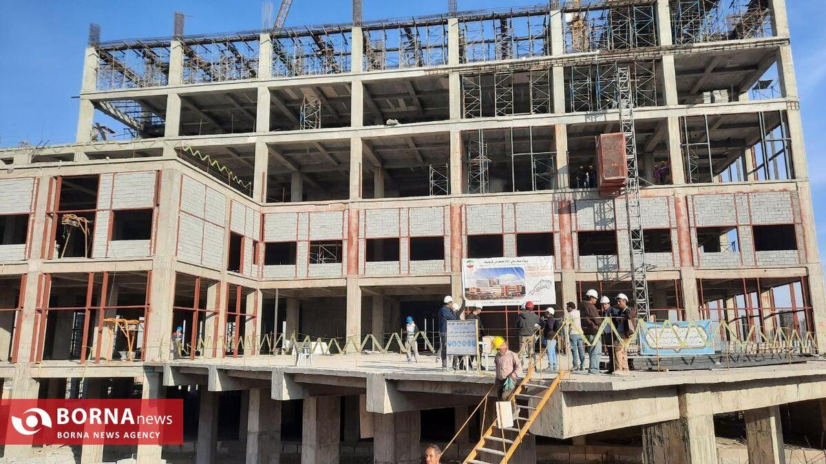 پیشرفت فیزیکی ۷۰ درصدی بیمارستان ۵۵۰ تخت‌خوابی کرمانشاه/ بیمارستان ۵۵۰ تخت‌خوابی از زیباترین و مدرن‌ترین مراکز درمانی کشور است