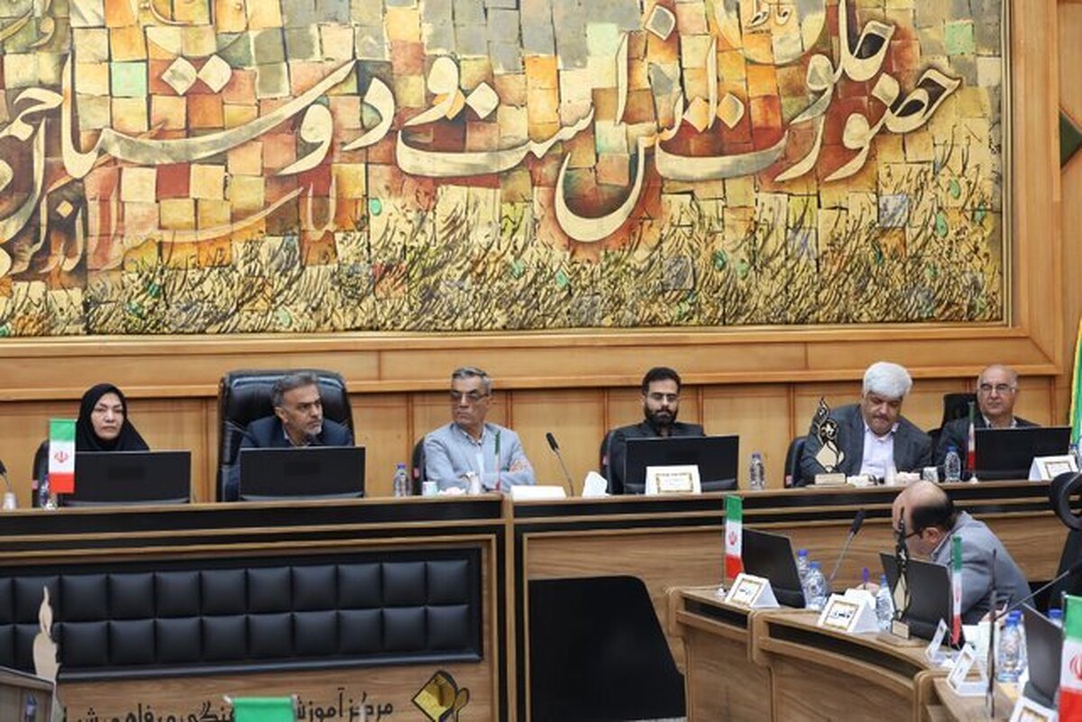 کلاری: تمرکز نظام تعلیم و تربیت بر مدرسه و ارتقای نقش مدیران در مقطع ابتدایی ضروری است