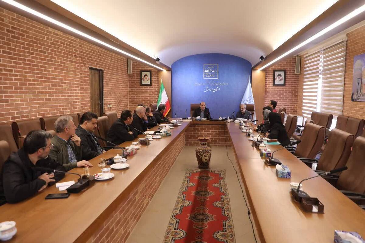 بررسی و تصویب طرح مرمت تزئینات بقعه شیخ جبرائیل کلخوران در شورای فنی میراث‌فرهنگی