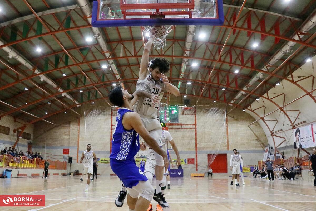 دیدار تیم های بسکتبال رعد پدافند - پالایش نفت