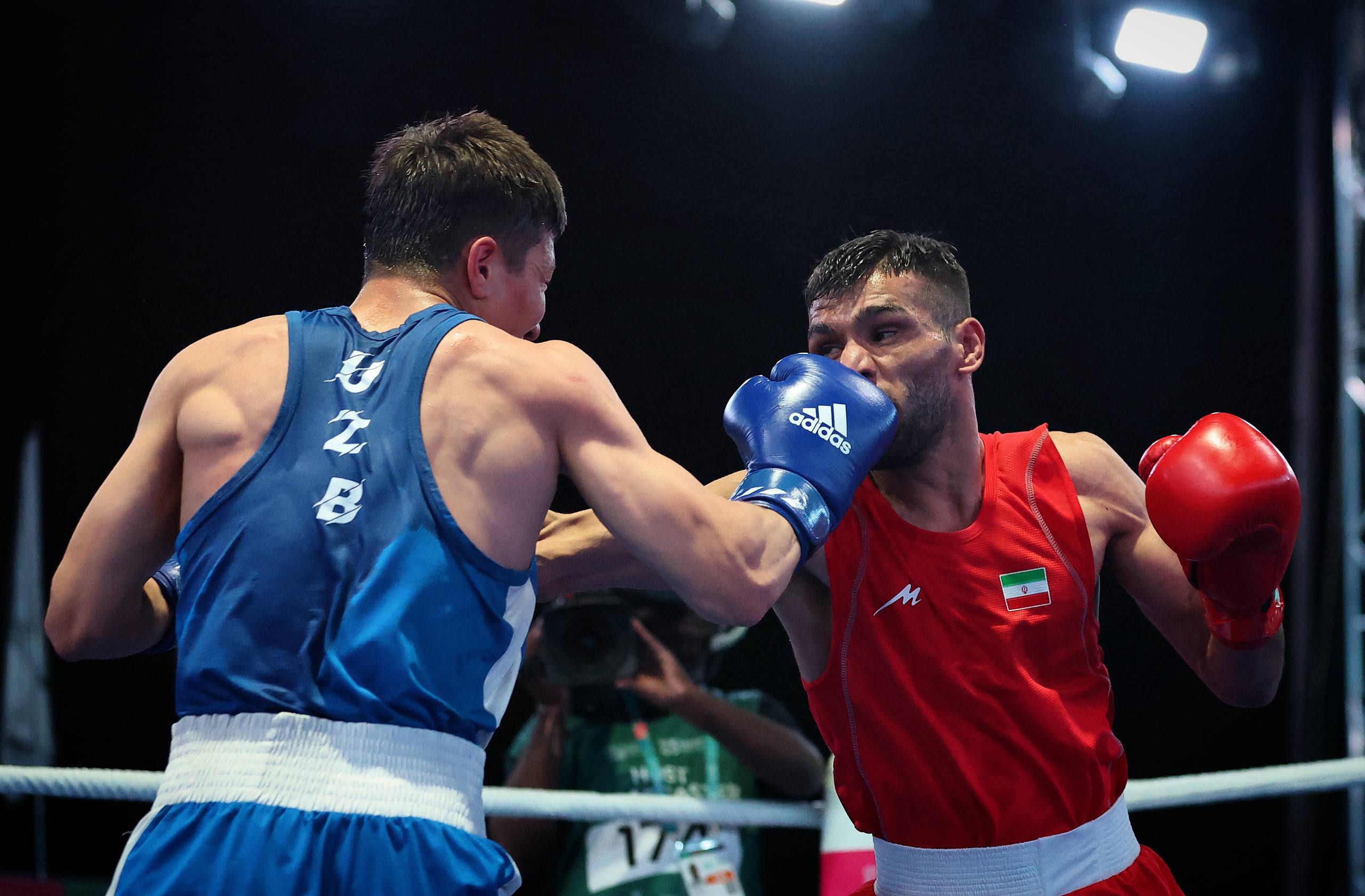 بازیهای کشورهای اسلامی؛ پایان کار بوکس با یک برنز/ نخستین مدال طلا ایران در شنا به نام سامیار عبدلی ضرب شد/ پرچمدار کاروان برنز گرفت بازیهای کشورهای اسلامی؛ پایان کار بوکس با یک برنز/ نخستین مدال طلا ایران در شنا به نام سامیار عبدلی ضرب شد/ پرچمدار کاروان برنز گرفت