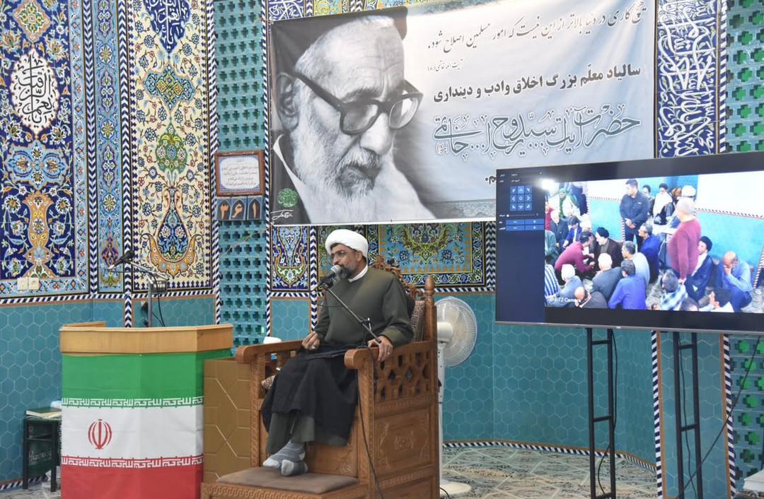 سیوهفتمین سالگرد ارتحال آیتالله خاتمی در اردکان برگزار شد سیوهفتمین سالگرد ارتحال آیتالله خاتمی در اردکان برگزار شد