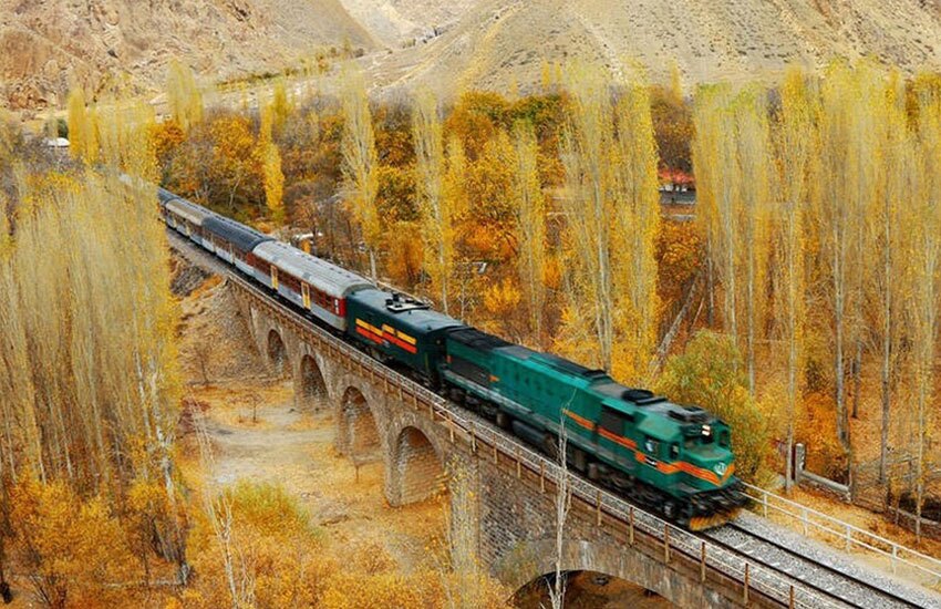 پیش فروش بلیط قطار آذر ۱۴۰۴ پیش فروش بلیط قطار آذر ۱۴۰۴