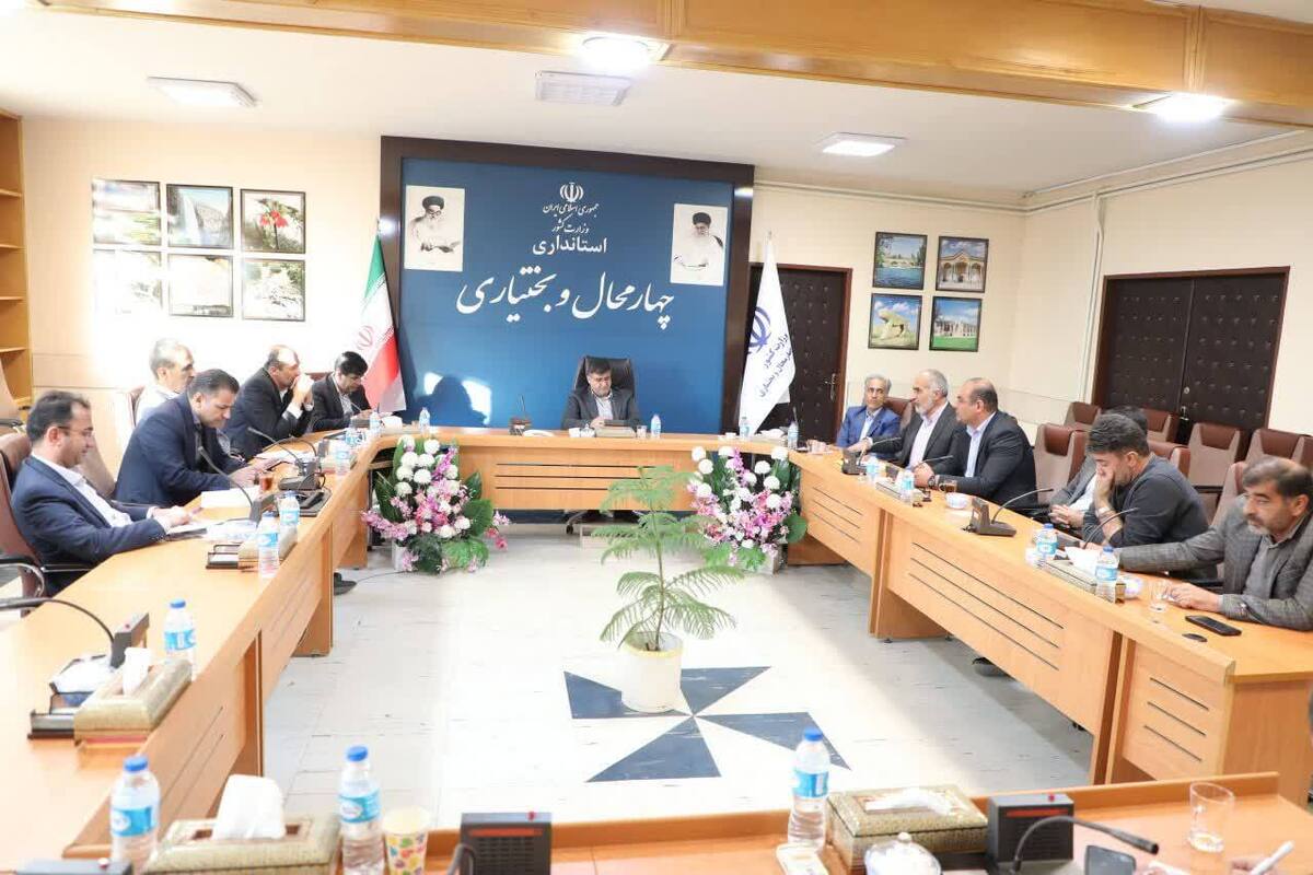 تأکید استاندار چهارمحال و بختیاری بر حمایت همه‌جانبه از تولید
