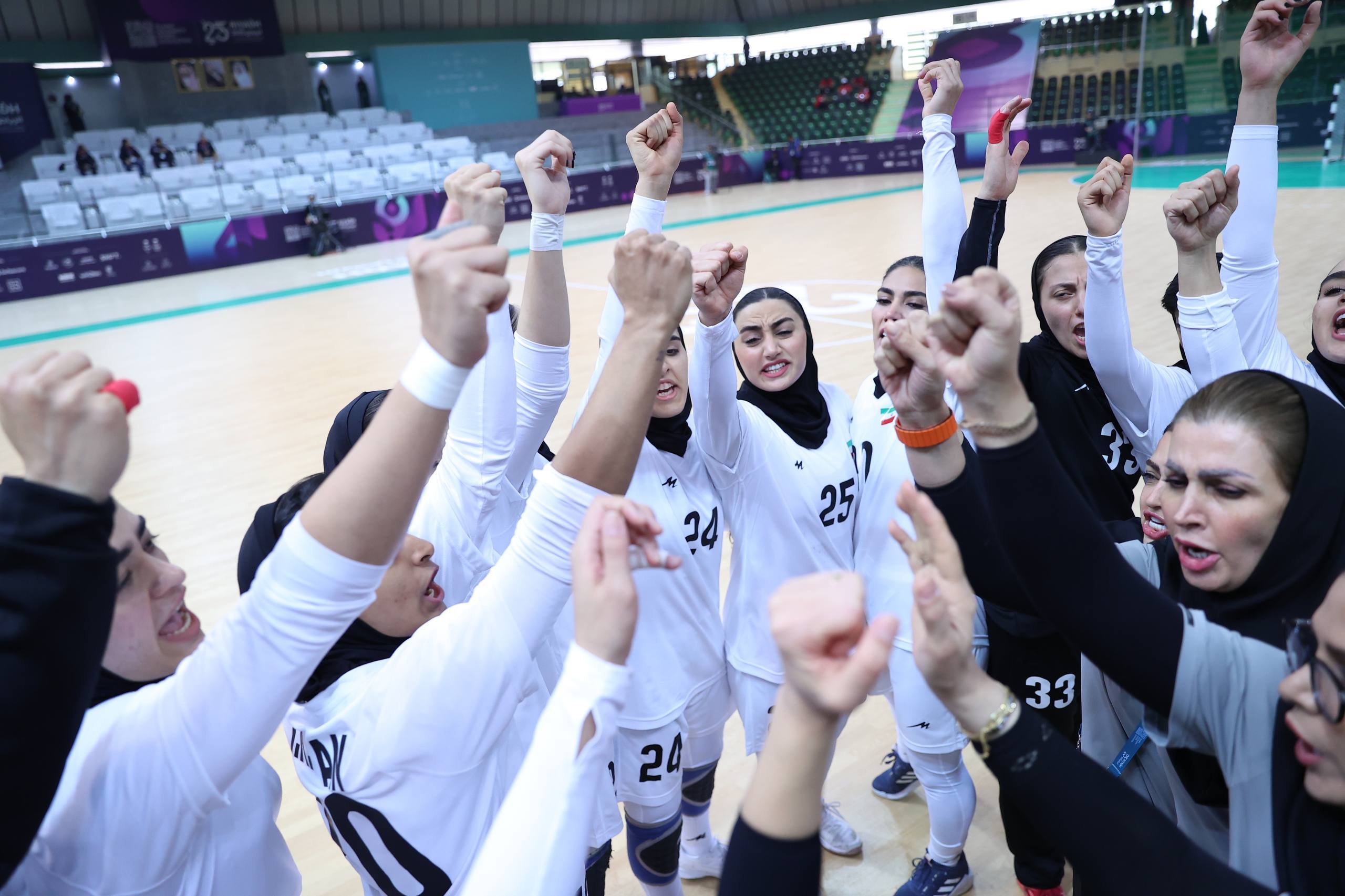 بازیهای کشورهای اسلامی/ برنامه بازیهای نمایندگان کشورمان/ کسب مدال برنز توسط تیم والیبال زنان ایران بازیهای کشورهای اسلامی/ برنامه بازیهای نمایندگان کشورمان/ کسب مدال برنز توسط تیم والیبال زنان ایران