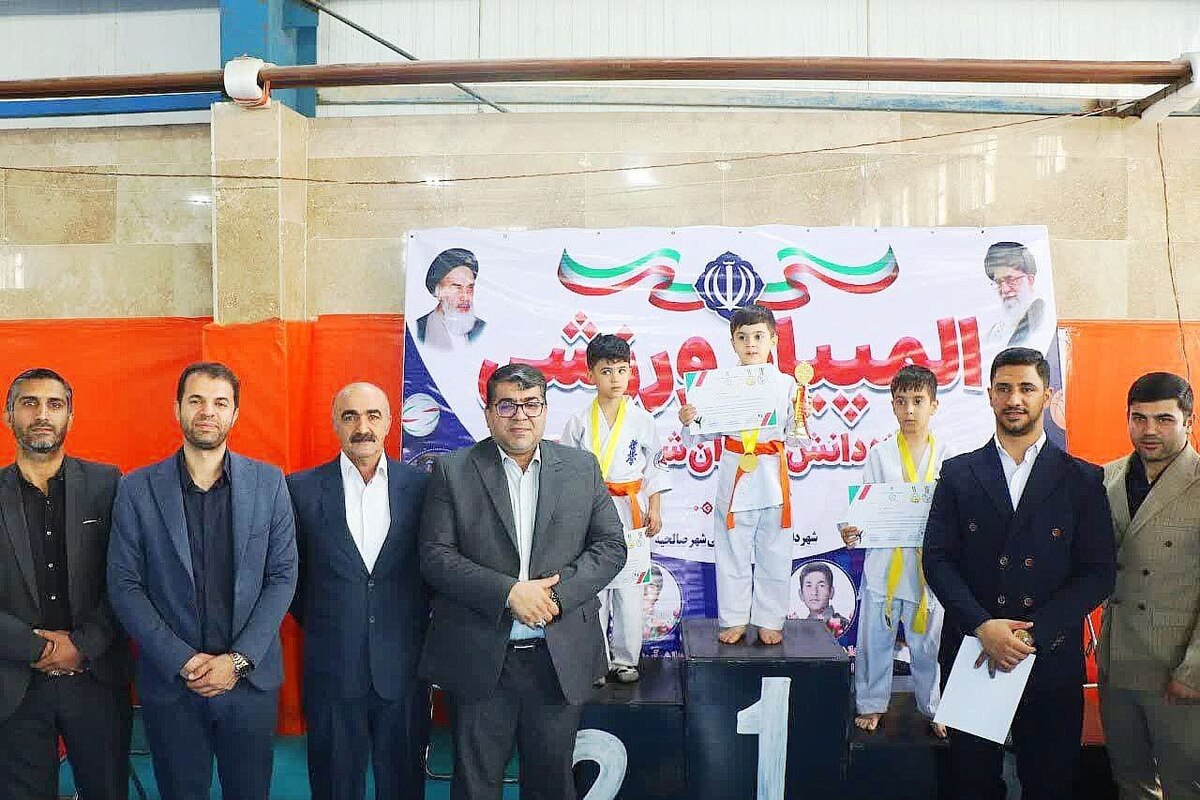 المپیاد کاراته دانش‌آموزی در صالحیه، فرصتی برای شناسایی استعدادها