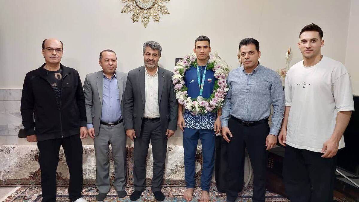 استقبال مدیر کل ورزش و جوانان از نماینده شایسته قم