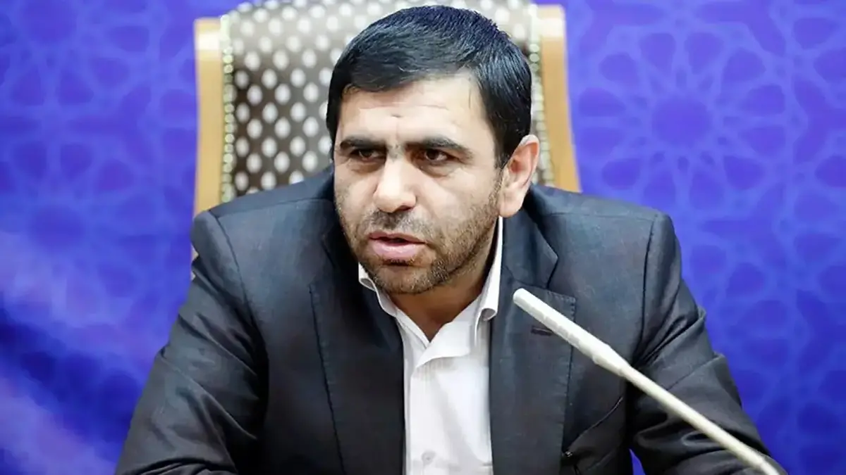 نماینده مجلس: انحلال بانک آینده از مهمترین اقدامات تیم اقتصادی دولت بود