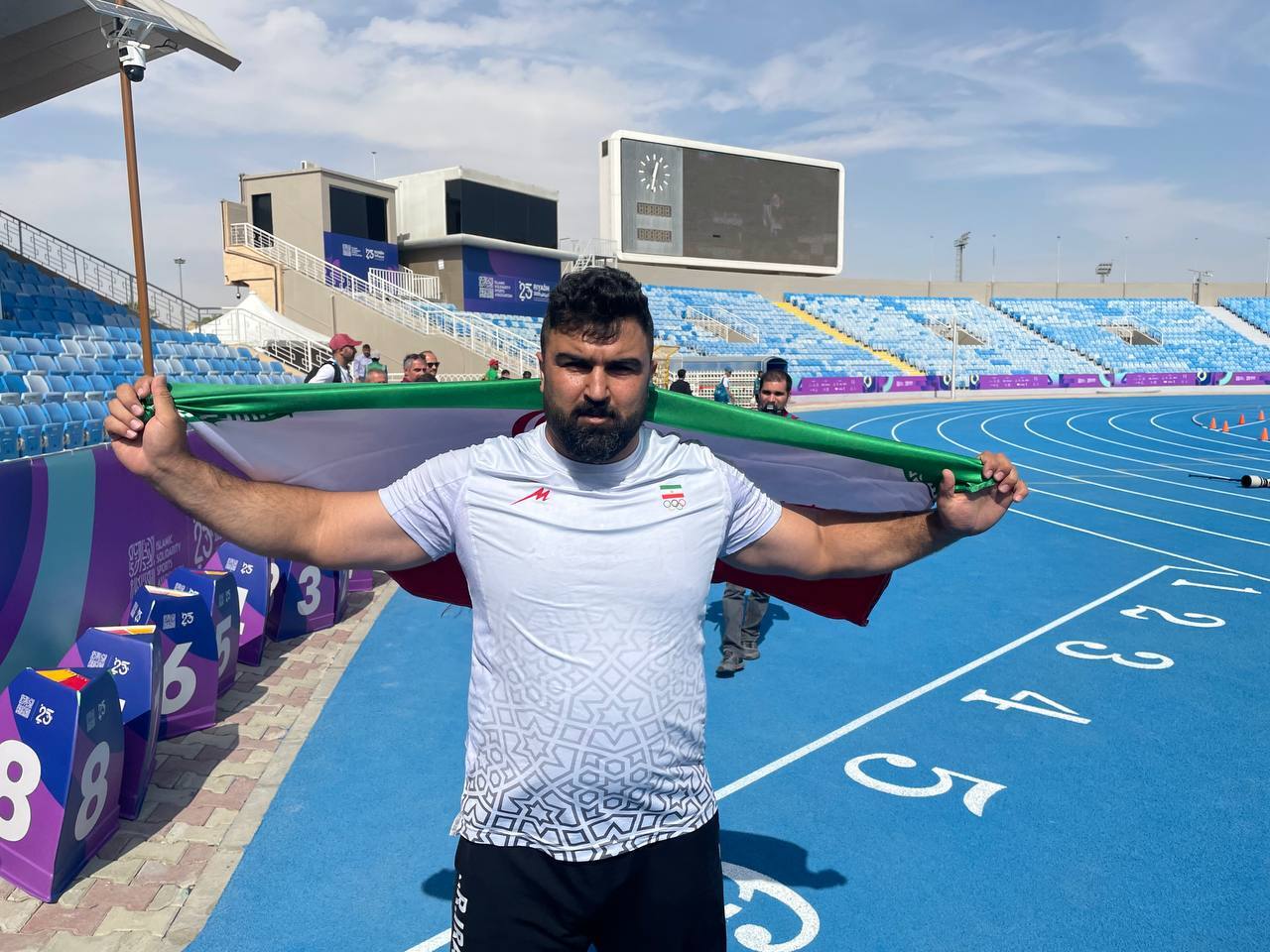 بازیهای کشورهای اسلامی؛ طلای پرتاب وزنه پارادومیدانی برای یاسین خسروی/ شروع خوب تکواندوکاران ایران/ صعود شمشیربازان به یک شانزدهم بازیهای کشورهای اسلامی؛ طلای پرتاب وزنه پارادومیدانی برای یاسین خسروی/ شروع خوب تکواندوکاران ایران/ صعود شمشیربازان به یک شانزدهم