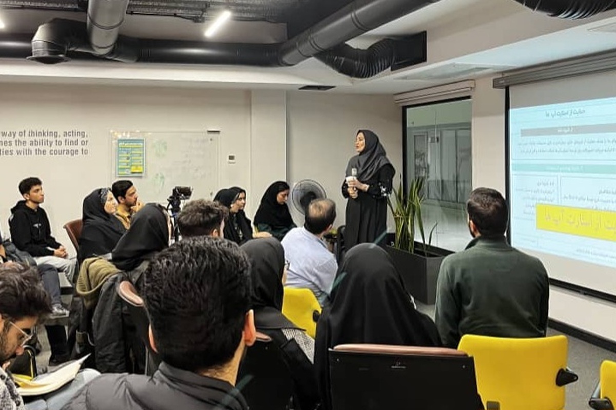 ایده‌هایتان را رها نکنید/ مسیر اشتغال از خلاقیت شما آغاز می‌شود