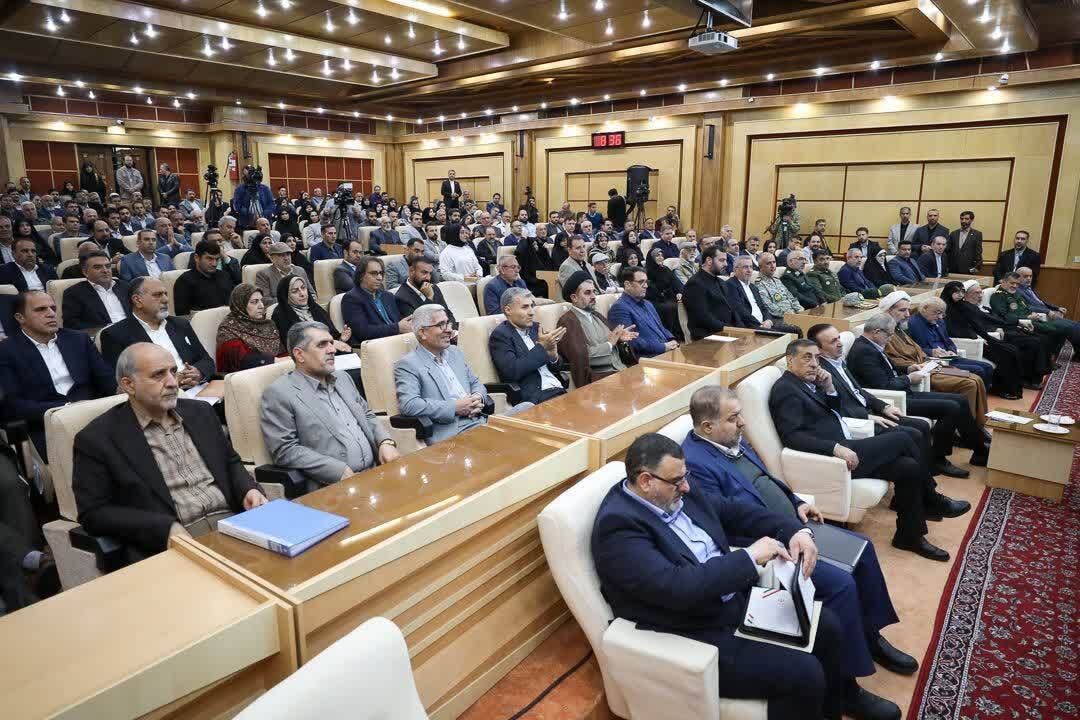 پزشکیان: بزرگترین ظلم، دروغ گفتن به مردم است / با وحدت و شفافیت میتوان کشور را ساخت پزشکیان: بزرگترین ظلم، دروغ گفتن به مردم است / با وحدت و شفافیت میتوان کشور را ساخت