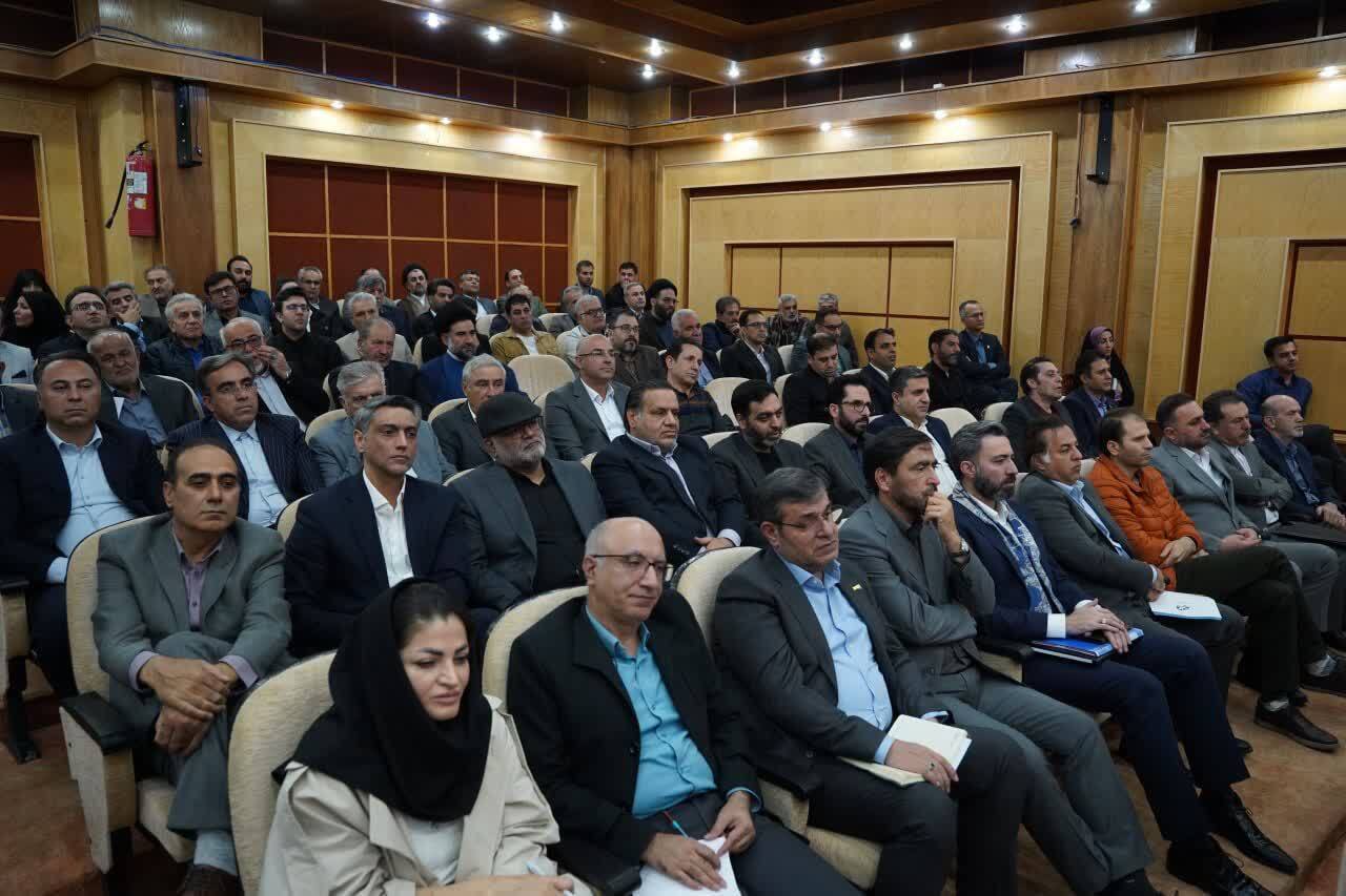 پزشکیان: فروش بنزین ۱۵۰۰ تومانی با خرید ۶۰ هزار تومانی بیمنطق است / حمایت دولت فقط از تولید موتورهای هیبریدی پزشکیان: فروش بنزین ۱۵۰۰ تومانی با خرید ۶۰ هزار تومانی بیمنطق است / حمایت دولت فقط از تولید موتورهای هیبریدی