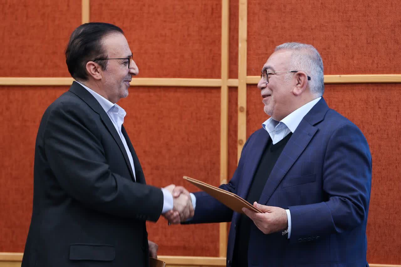 تحول در آموزش با مشارکت عمومی و بیدارسازی ظرفیتهای انسانی ممکن است تحول در آموزش با مشارکت عمومی و بیدارسازی ظرفیتهای انسانی ممکن است