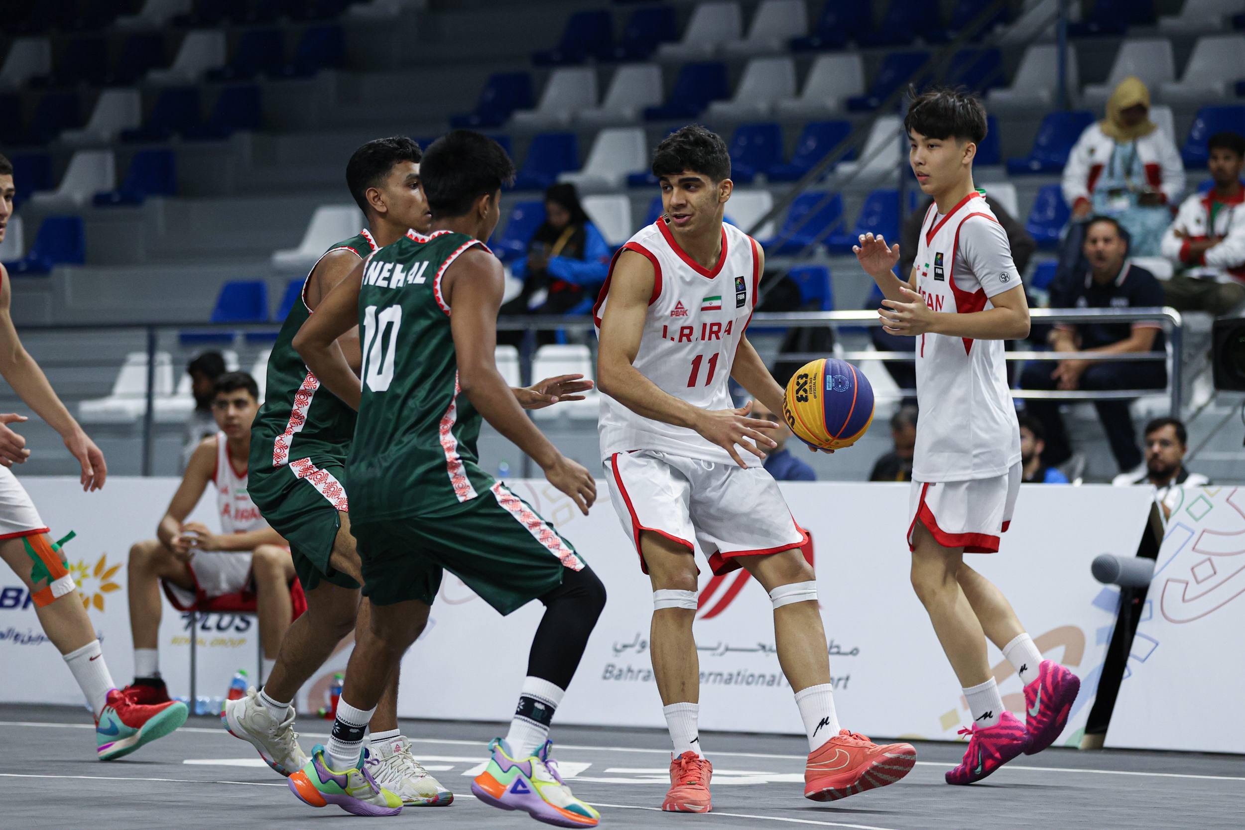 بازیهای آسیایی بحرین/ صعود دختران والیبال ایران به جمع ۴ تیم برتر/ طلای۴۰ کیلوگرم موی تای به باران جانی رسید بازیهای آسیایی بحرین/ صعود دختران والیبال ایران به جمع ۴ تیم برتر/ طلای۴۰ کیلوگرم موی تای به باران جانی رسید