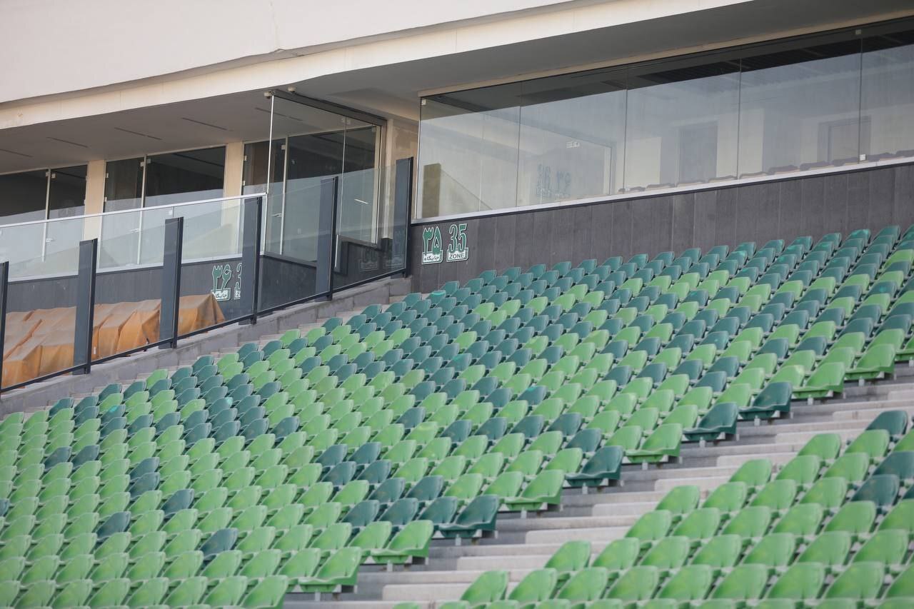 خبرنگاران از روند بازسازی استادیوم آزادی بازدید کردند خبرنگاران از روند بازسازی استادیوم آزادی بازدید کردند