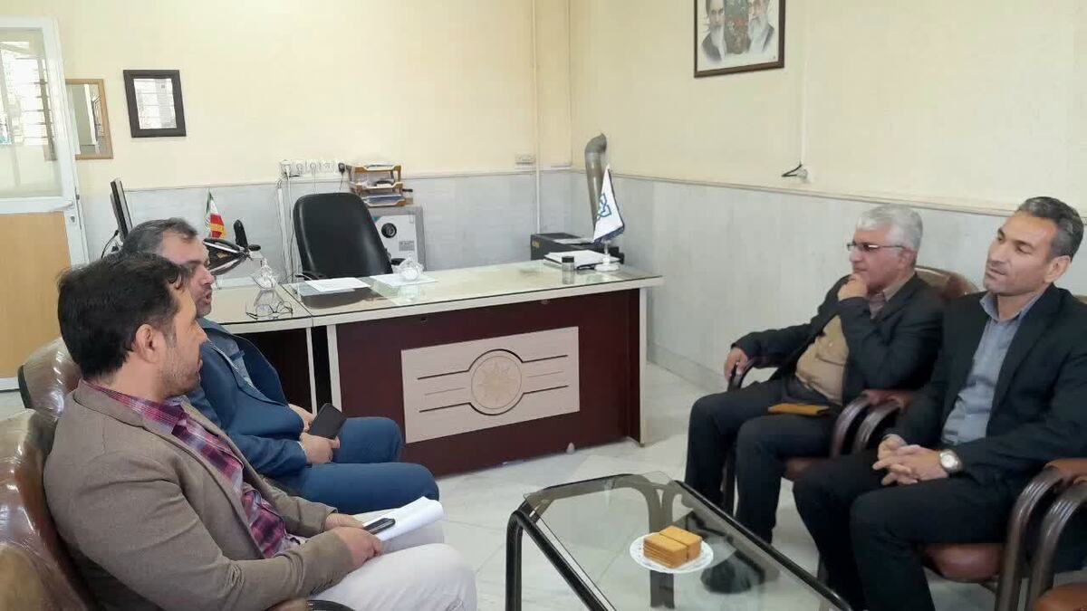 بیش از ۳۲ هزار نفر مردم آران و بیدگل تحت پوشش بیمه سلامت هستند