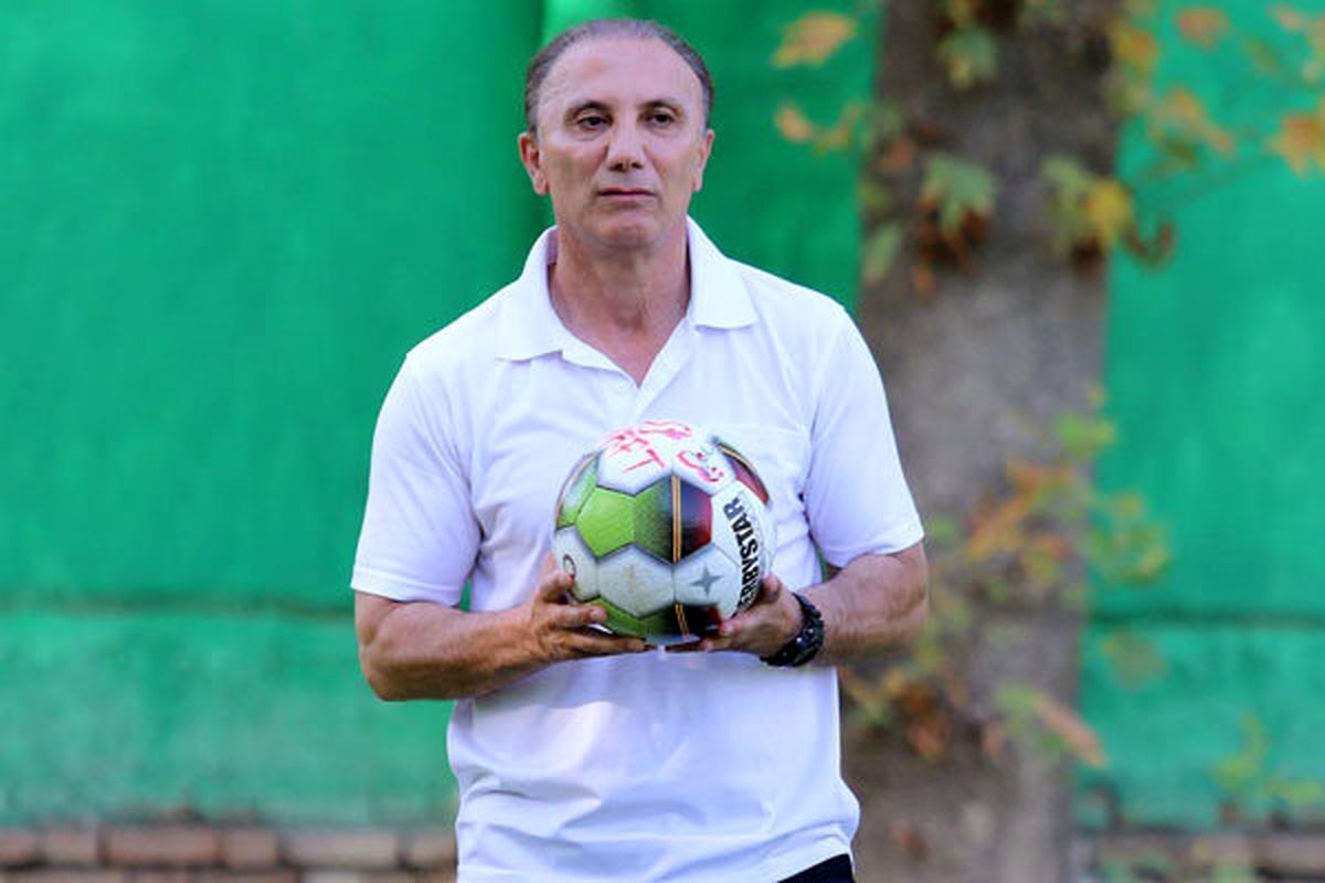 درخشان: پرسپولیس برنده دربی خواهد بود/ حق و حقوق هاشمیان باید پرداخت شود