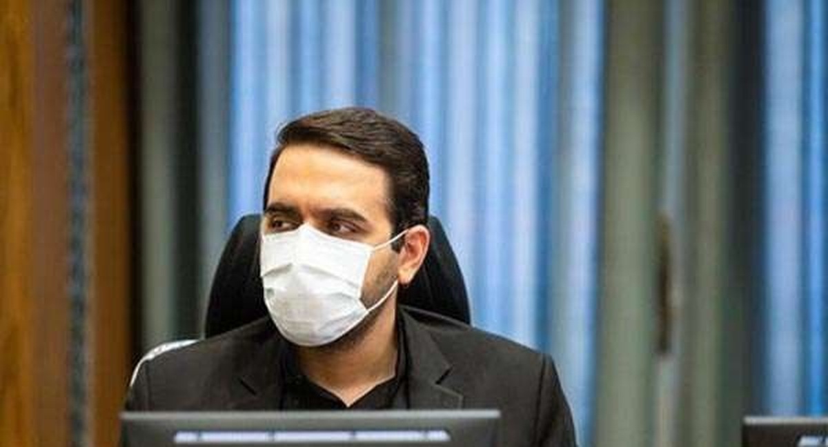 سخنگوی شورای اسلامی شهر اصفهان:
صنایع آلاینده اصفهان باید هزینه واقعی آلایندگی را بپردازند