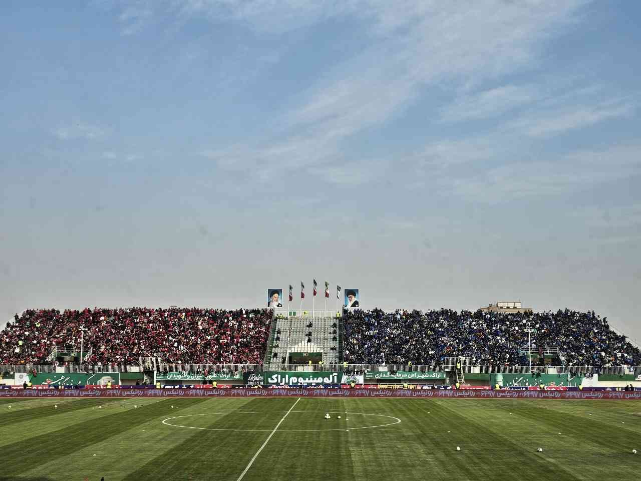 حواشی دربی ۱۰۶/ بازار کریخوانی داغ است!/ سنگپرانیها کار را خراب کرد حواشی دربی ۱۰۶/ بازار کریخوانی داغ است!/ سنگپرانیها کار را خراب کرد