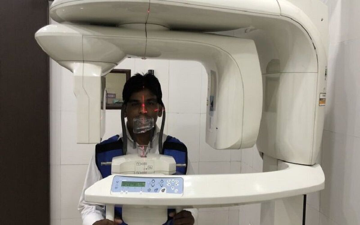 نخستین جراحی جایگزینی مهره گردن با ایمپلنت در جنوب سیستان و بلوچستان انجام شد