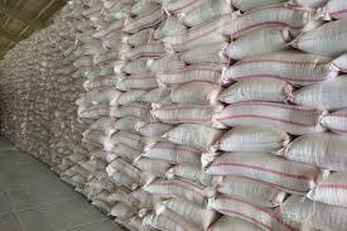 کشف ۱۰ تن سم و کود کشاورزی احتکاری در قائم شهر