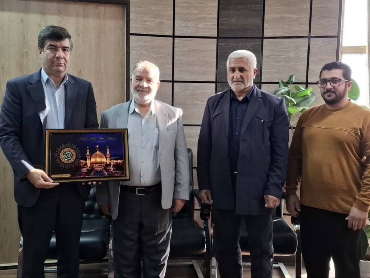 تقدیر خادمان موکب مدافعان حریم ولایت از حمایت های شهردار آبیک درخدمت رسانی به زائران اربعین