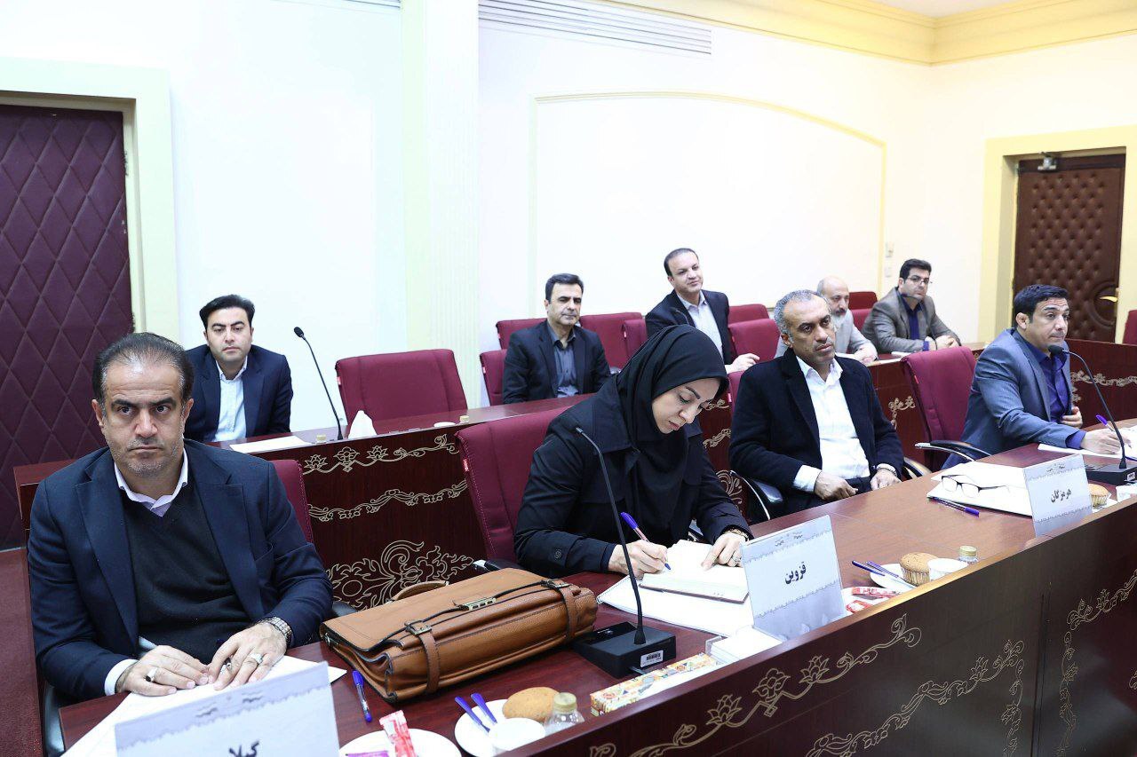 گردهمایی مدیران کل ورزش و جوانان استانها با وزیر ورزش گردهمایی مدیران کل ورزش و جوانان استانها با وزیر ورزش