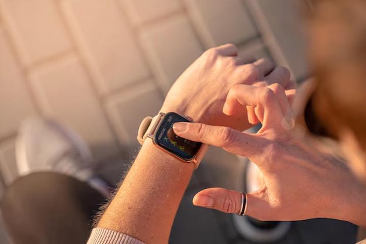 اسمارت واچ چیست و چه قابلیت هایی دارد؟