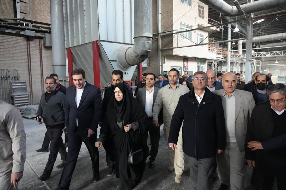 استاندار لرستان: احیای یک «پروژه پیشران» در استان / فعالیت دوباره سامان کاشی زمینه ساز اشتغال در بروجرد است