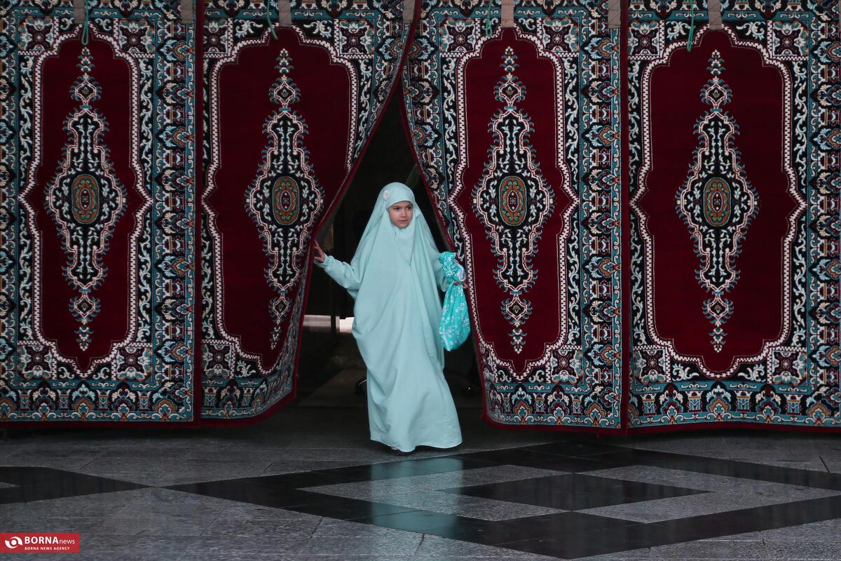 مسیر اختصاصی زیارت دختران تازه مکلف در حرم مطهر امام رضا(ع) + عکس