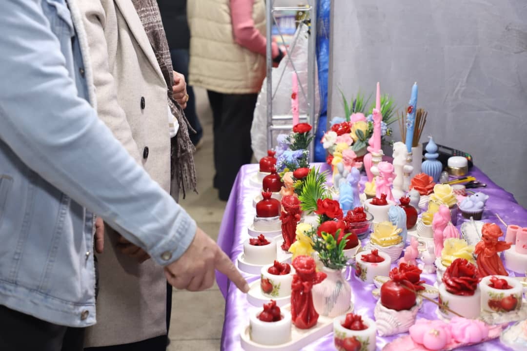 آغاز بهکار نمایشگاههای عرضه کالای شب یلدا در شیراز آغاز بهکار نمایشگاههای عرضه کالای شب یلدا در شیراز