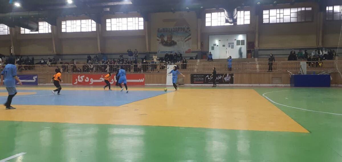 آغاز مسابقات فوتسال جام روز زن استان قم با پیروزی قاطع کلینیک شهریار