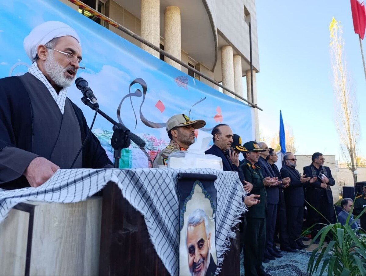 آرامش در خانه عدالت/ پیکر شهید گمنام ۱۹ ساله در دادگستری اردبیل آرام گرفت