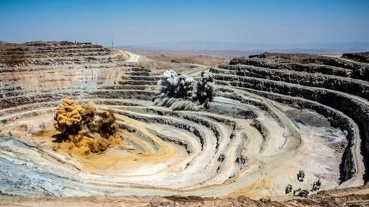 کسب عنوان دانشجوی برتر اکتشاف معدن کشور از سوی دانشجوی دانشگاه بیرجند