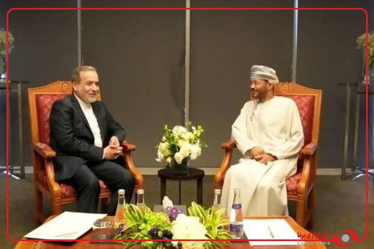 گفتگوی سید عباس عراقچی وزیر امور خارجه با موسی الفرعی مدیر موسسه رسانه ای أثیر عمان در مسقط