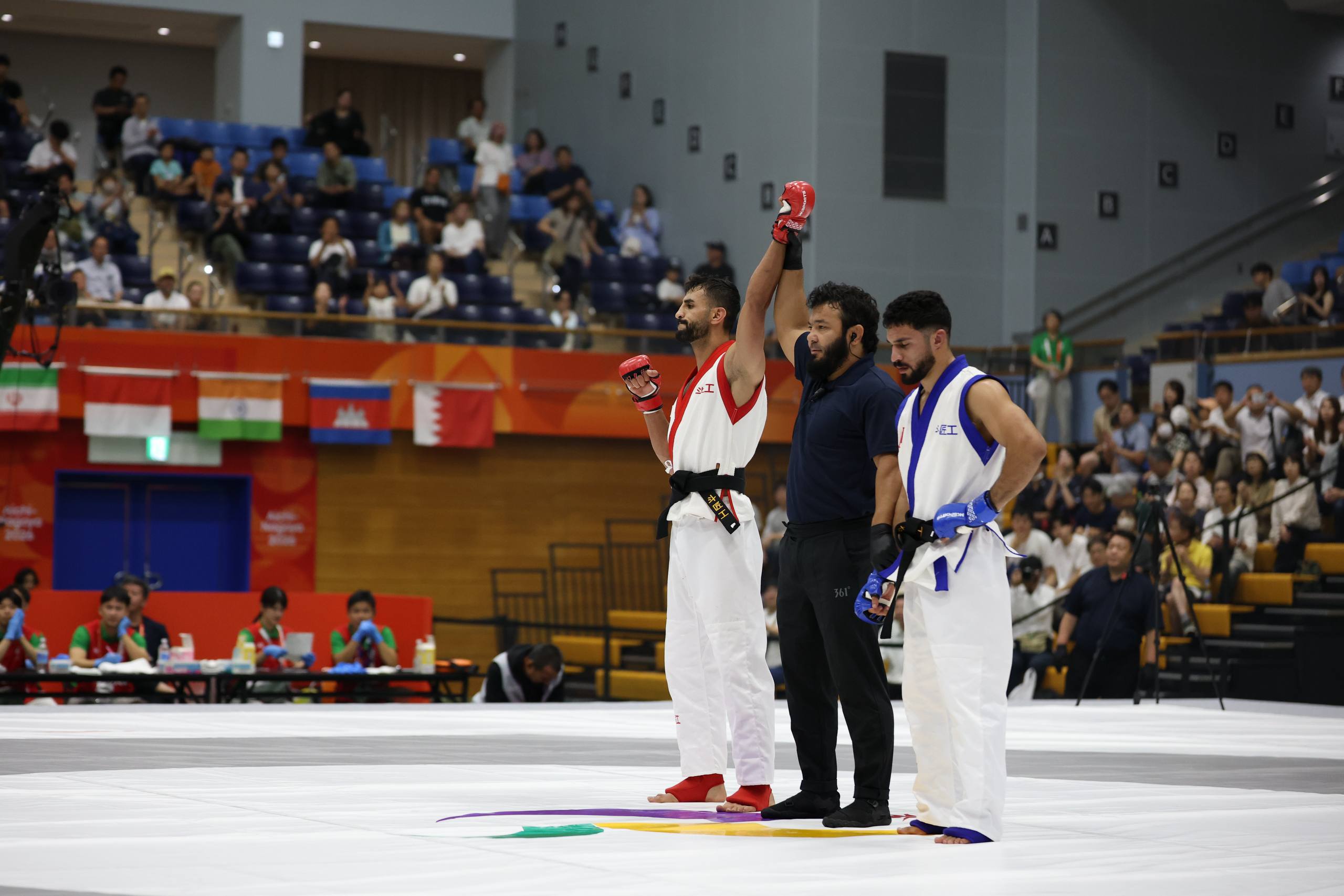بازیهای آسیایی ناگویا؛ سلیمی در MMA قاطعانه پیروز شد/ نماینده کاتا در یکچهارم شکست خورد/ شناگران ایرانی به فینال نرسیدند بازیهای آسیایی ناگویا؛ سلیمی در MMA قاطعانه پیروز شد/ نماینده کاتا در یکچهارم شکست خورد/ شناگران ایرانی به فینال نرسیدند